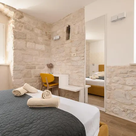 Βίλα Komelo Škrip